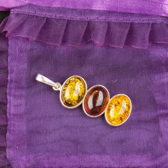 STERLING HONEY GOLDEN GREEN TRIO AMBER pendant - Picture 7 of 7